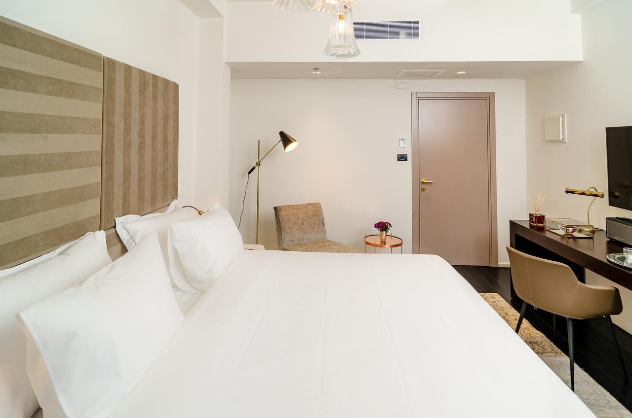 Lear Sense Hotel Gedera Kültér fotó
