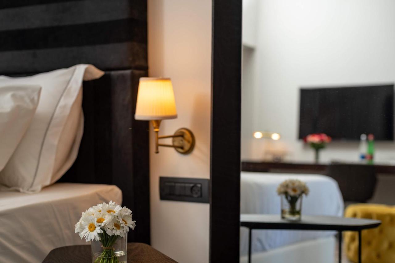 Lear Sense Hotel Gedera Kültér fotó