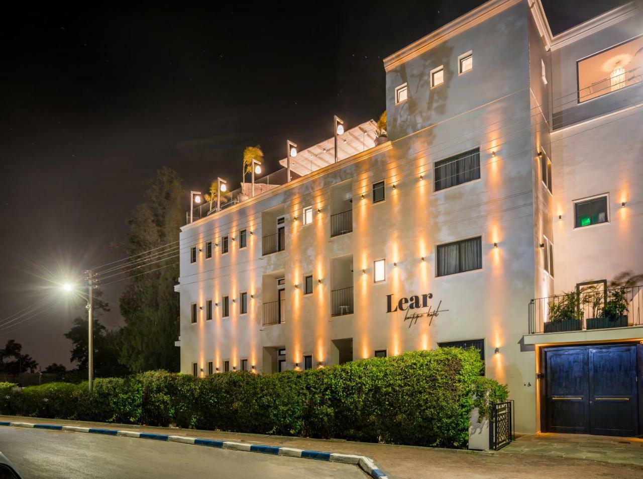 Lear Sense Hotel Gedera Kültér fotó